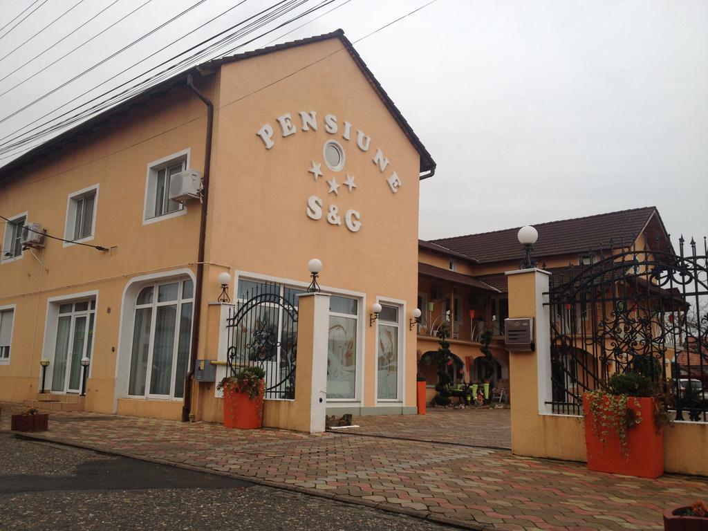 Pensiunea Sergiu & Geanina Arad Exterior photo