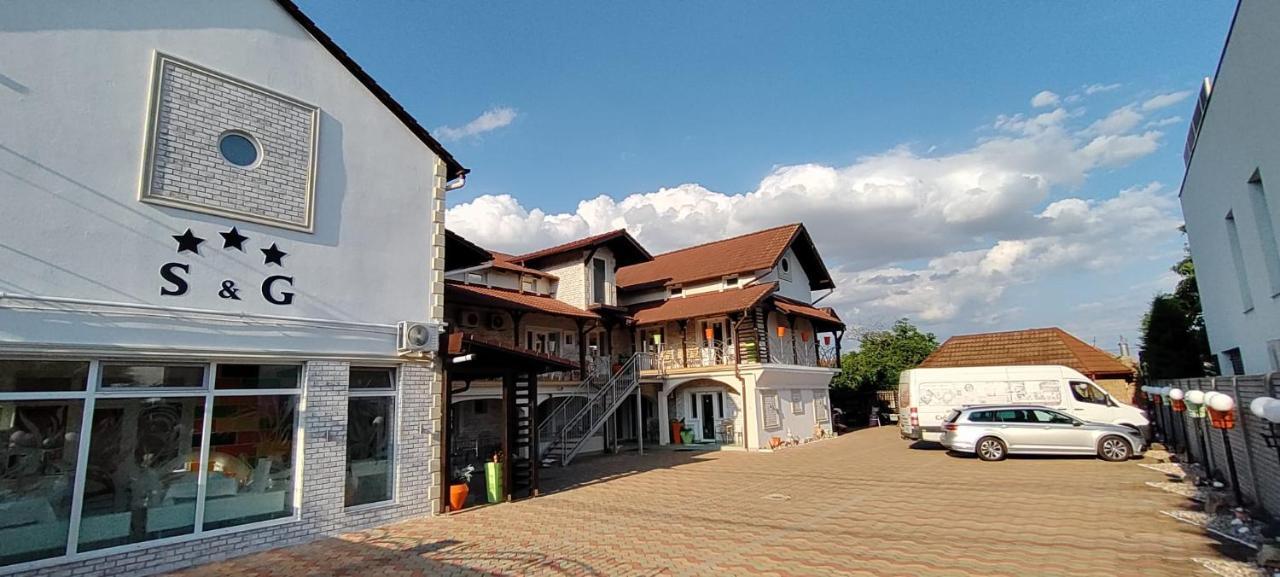 Pensiunea Sergiu & Geanina Arad Exterior photo