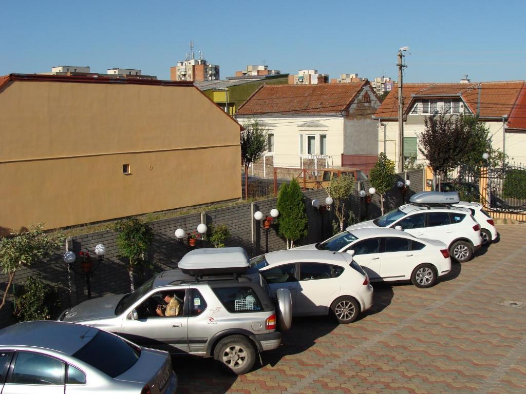 Pensiunea Sergiu & Geanina Arad Exterior photo